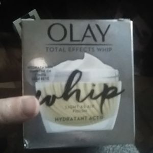 FREE with purchase 🙌 Olay Total Effects Whip